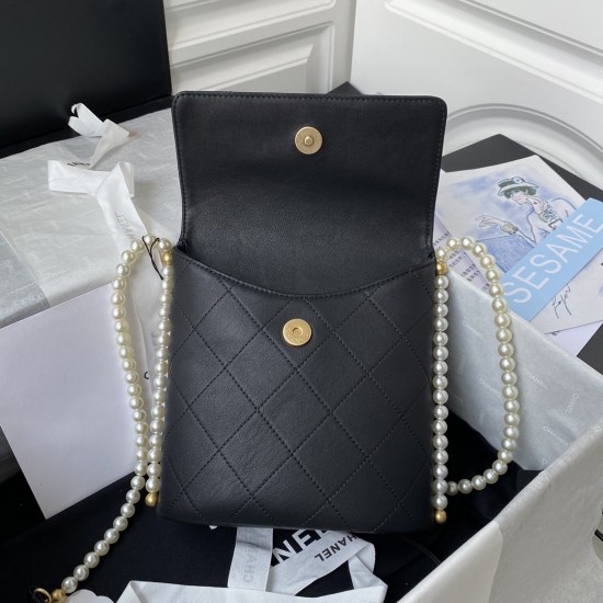 1chanel Small Hobo Bag black